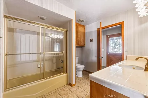 Bath - 13009 Rincon, Apple Valley, CA 92308 photo 5 of 7