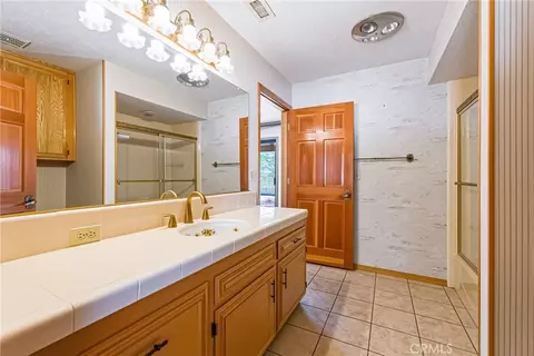 Bath - 13009 Rincon, Apple Valley, CA 92308 photo 4 of 7