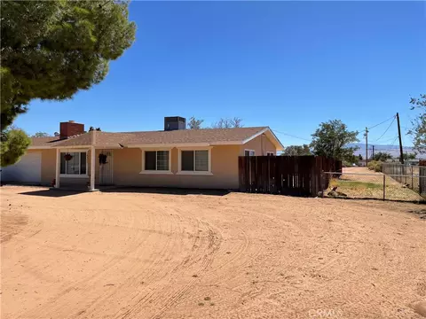 Exterior - 14371 Jicarilla Rd, Apple Valley, CA 92307 photo 8 of 10