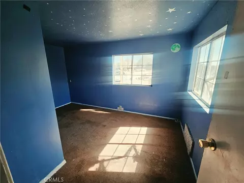 Bedroom - 30423 Desert Vw, Lucerne Valley, CA 92356 photo 2 of 3
