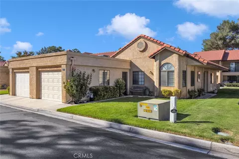 Exterior - 19046 Cedar, Apple Valley, CA 92308 photo 2 of 7