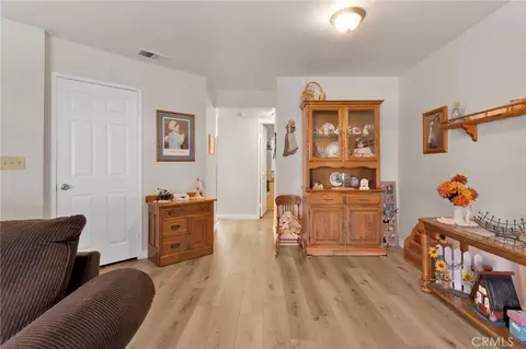 Entry Way - 19046 Cedar, Apple Valley, CA 92308 photo 1 of 3