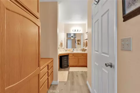 Entry Way - 19046 Cedar, Apple Valley, CA 92308 photo 3 of 3