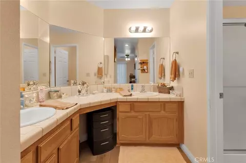 Bath - 19046 Cedar, Apple Valley, CA 92308 photo 3 of 5