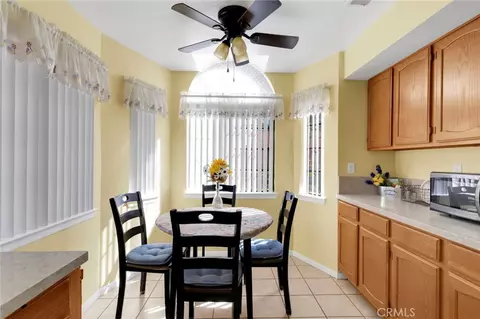 Dining - 19046 Cedar, Apple Valley, CA 92308 photo 1 of 2