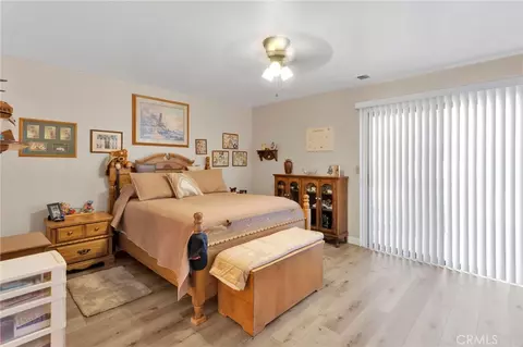 Bedroom - 19046 Cedar, Apple Valley, CA 92308 photo 4 of 7
