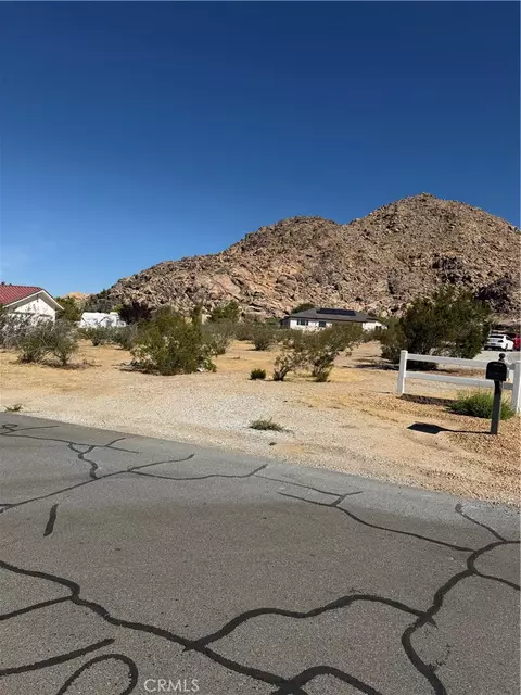 23372 Taos, Apple Valley, CA 92307 photo 3