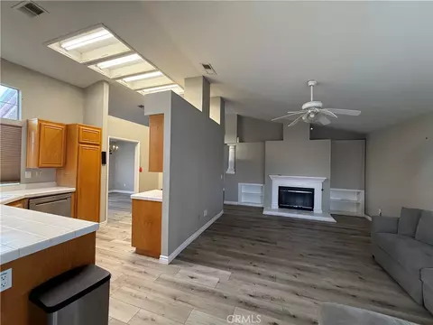 Living - 20682 Pahute Rd, Apple Valley, CA 92308 photo 1 of 3