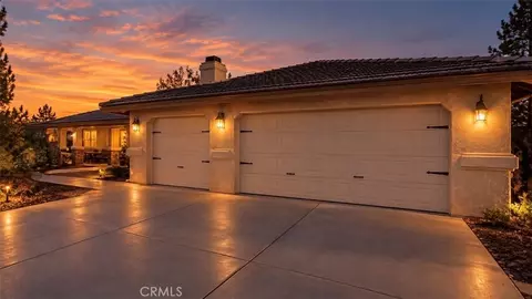 8979 Appleton, Victorville, CA 92392