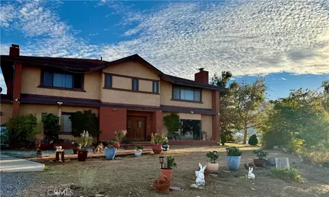 8273 Snow Cap Ave, Pinon Hills, CA 92372 photo 2