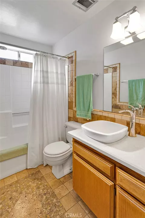 Bath - 3789 Hollister, Phelan, CA 92371 photo 8 of 8