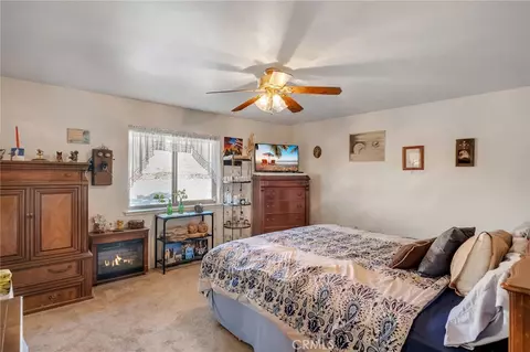 Bedroom - 14824 Byron, Apple Valley, CA 92307 photo 3 of 4