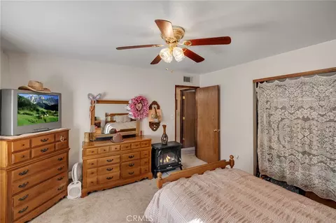 Bedroom - 14824 Byron, Apple Valley, CA 92307 photo 2 of 4