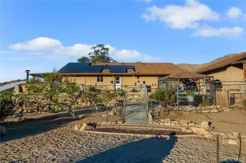 Exterior - 14824 Byron, Apple Valley, CA 92307 photo 14 of 16
