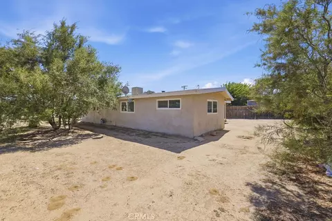 Exterior - 9390 3rd Ave, Hesperia, CA 92345 photo 3 of 4