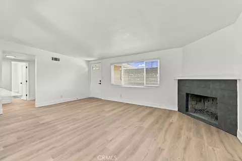 Living - 9390 3rd Ave, Hesperia, CA 92345 photo 3 of 5