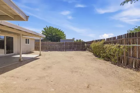 Exterior - 9390 3rd Ave, Hesperia, CA 92345 photo 4 of 4