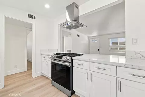 Kitchen - 9390 3rd Ave, Hesperia, CA 92345 photo 1 of 2