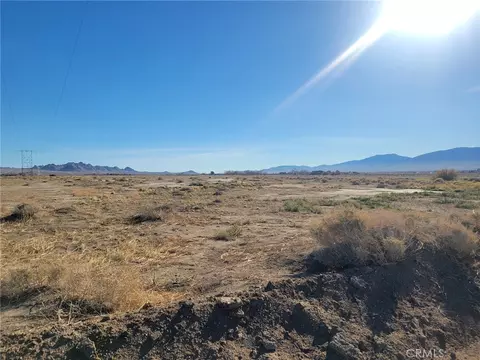 0 Locust, Lucerne Valley, CA 92356 photo 9