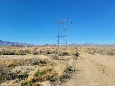 0 Locust, Lucerne Valley, CA 92356 photo 14