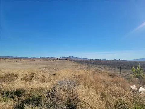 0 Locust, Lucerne Valley, CA 92356 photo 2