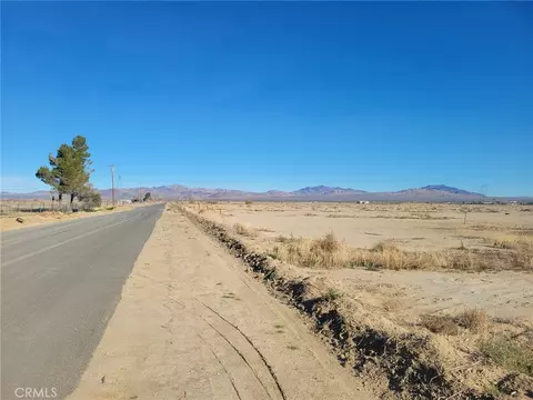 0 Locust, Lucerne Valley, CA 92356 photo 4