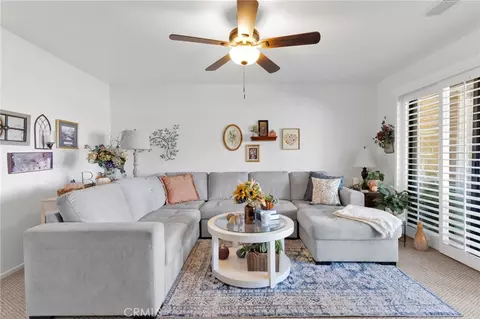 Living - 19044 Elm Dr, Apple Valley, CA 92308 photo 3 of 3