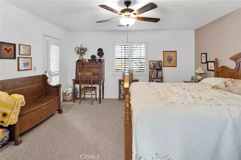 Bedroom - 19044 Elm Dr, Apple Valley, CA 92308 photo 3 of 5