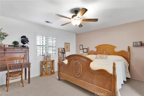 Bedroom - 19044 Elm Dr, Apple Valley, CA 92308 photo 1 of 5