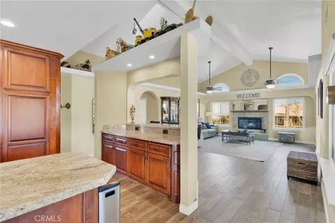 Entry Way - 5205 Snow Line, Phelan, CA 92371 photo 4 of 6