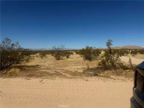 2 Orlando Dr, California City, CA 93505
