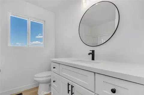 Bath - 3932 Nielson Rd, Phelan, CA 92371 photo 1 of 2
