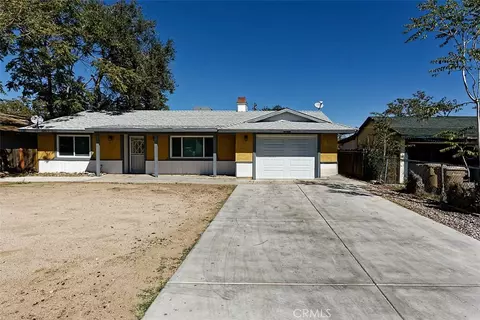 Exterior - 16188 Live Oak, Hesperia, CA 92345 photo 6 of 6