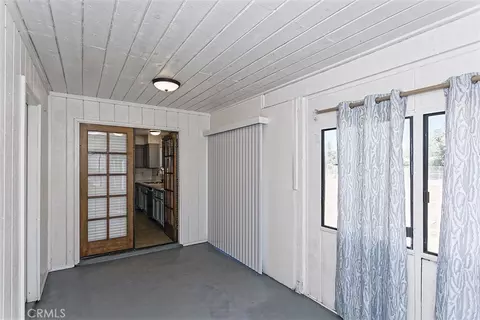 Entry Way - 16188 Live Oak, Hesperia, CA 92345 photo 1 of 1
