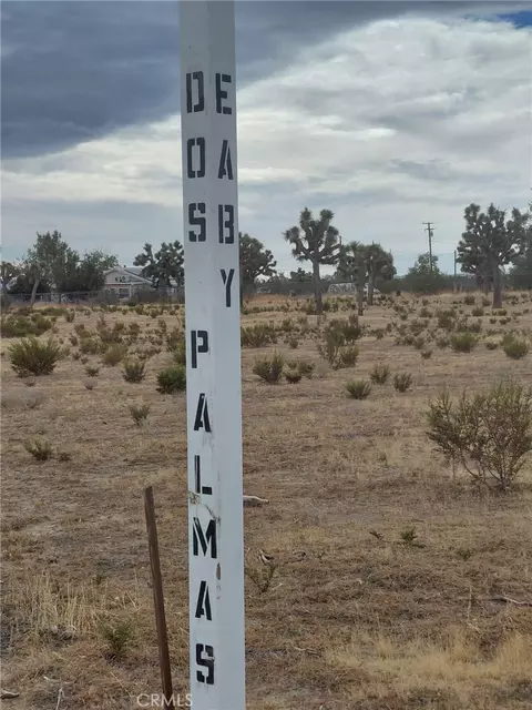 33 Eaby Rd, Phelan, CA 92371 photo 3