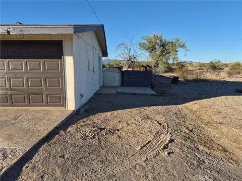150018 Blackfoot Trl, Big River, CA 92242 photo 2