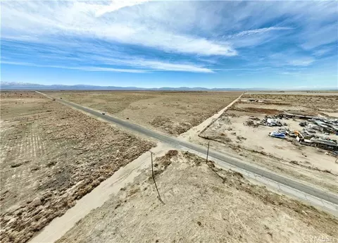 100 E Avenue K8, Lancaster, CA 93535 photo 3