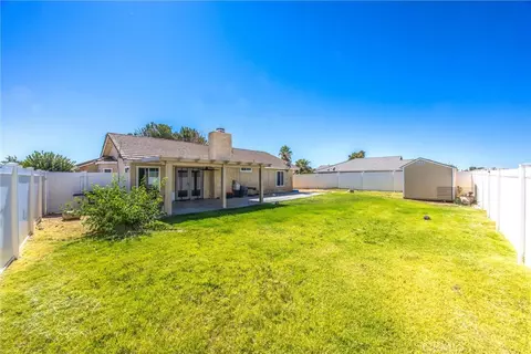 Exterior - 14742 Rivers Edge Rd, Helendale, CA 92342 photo 5 of 6