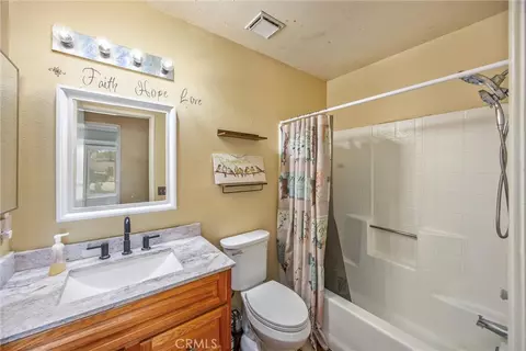 Bath - 14742 Rivers Edge Rd, Helendale, CA 92342 photo 1 of 2
