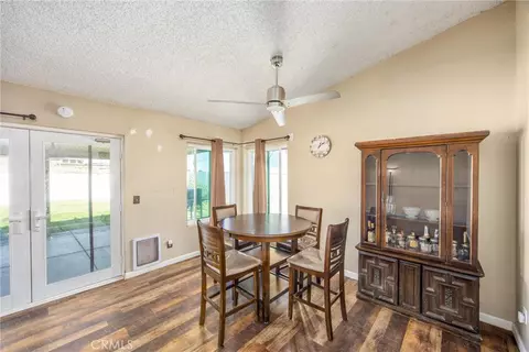 Dining - 14742 Rivers Edge Rd, Helendale, CA 92342 photo 2 of 2