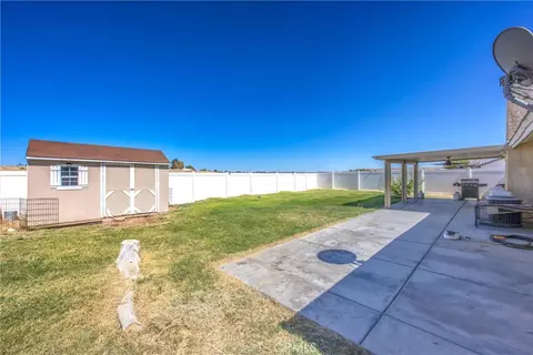 Exterior - 14742 Rivers Edge Rd, Helendale, CA 92342 photo 6 of 6