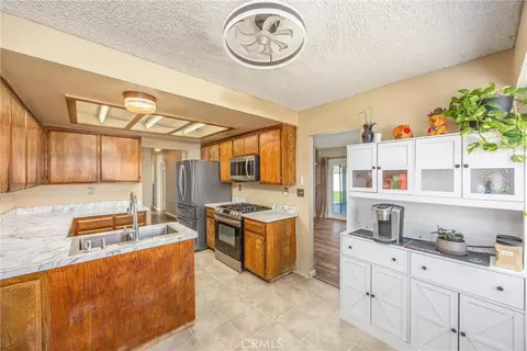Kitchen - 14742 Rivers Edge Rd, Helendale, CA 92342 photo 1 of 6