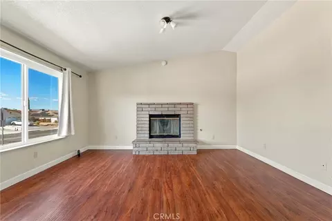 Living - 1152 Borrego, Barstow, CA 92311 photo 2 of 4