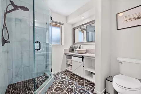 Bath - 20401 Stanford Ave, Riverside, CA 92507 photo 5 of 5