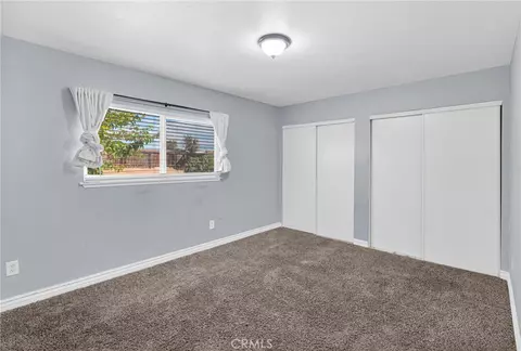 Bedroom - 11425 Kiowa Rd, Apple Valley, CA 92308 photo 3 of 4