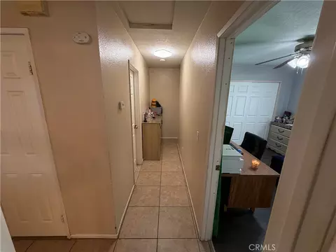 Entry Way - 10885 9th Ave, Hesperia, CA 92345 photo 2 of 2