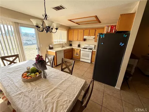 Kitchen - 10885 9th Ave, Hesperia, CA 92345 photo 2 of 2