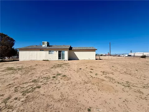 Exterior - 10885 9th Ave, Hesperia, CA 92345 photo 3 of 4