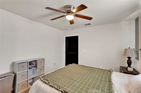 Bedroom - 9357 Jacaranda Ave, Hesperia, CA 92345 photo 5 of 5
