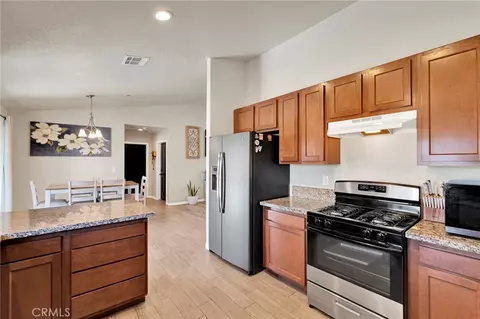 Other - 9357 Jacaranda Ave, Hesperia, CA 92345 photo 8 of 15